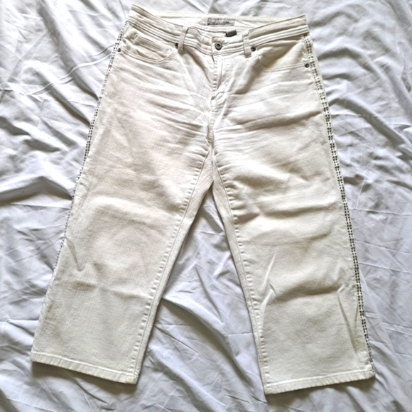 Chico's | White rhinestone details women's Capri jeans size 1 - Picture 1 of 14